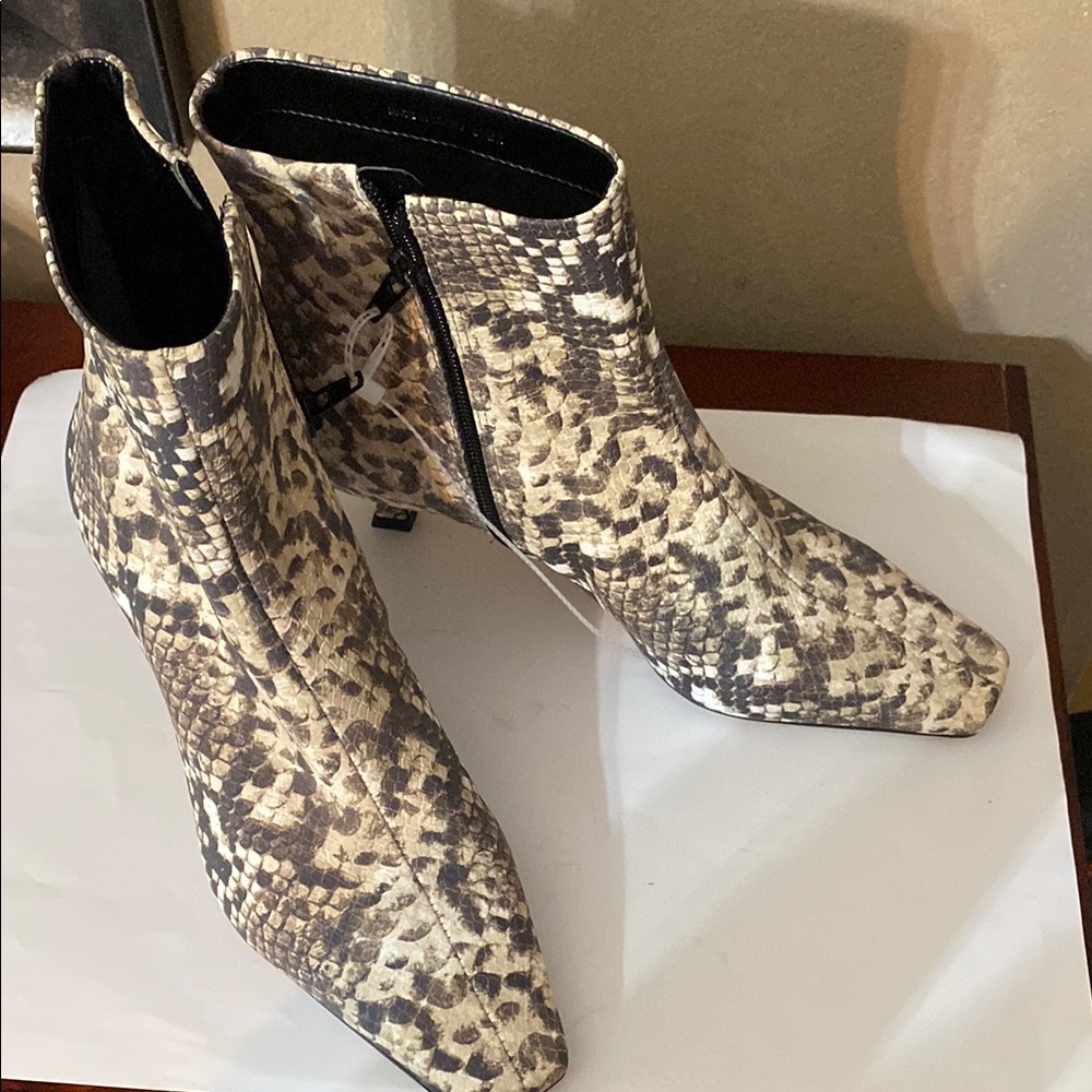 Gianni Bini Black and Cream Snakeskin Ankle Booties